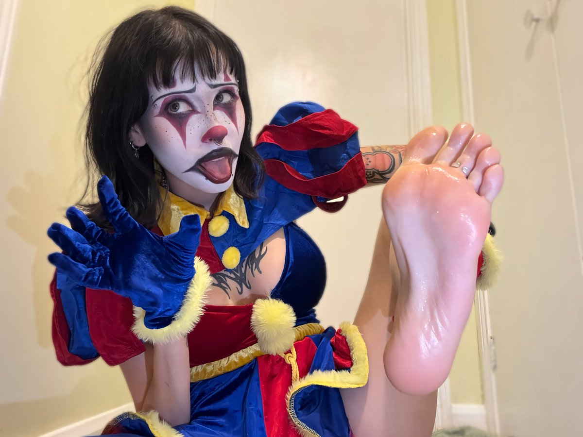 jannotnymous's tweet photo. some dog at this late hour ?

#wankbattle #أقدام #wankchat #feetfetish #feetfetısh #feet #mommy #drugtwt #coketwt #femdom #سائدة https://t.co/b32HwL33uy