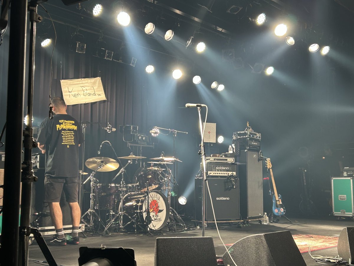 gurahachin's tweet photo. Ken Yokoyama
The Rags To Riches Tour ⅥI
@ダイアモンドホール

昨日のken bandやばかったんだが🔥
本当に休活なの？って思わせる
4人にしかわからない事だし来年は待つしかないよね
健さんはken bandを大切にしとるんだと強く感じたよ😭
Ken band大好きだよ❤️‍🔥❤️‍🔥❤️‍🔥❤️‍🔥 https://t.co/1O78gfff1U