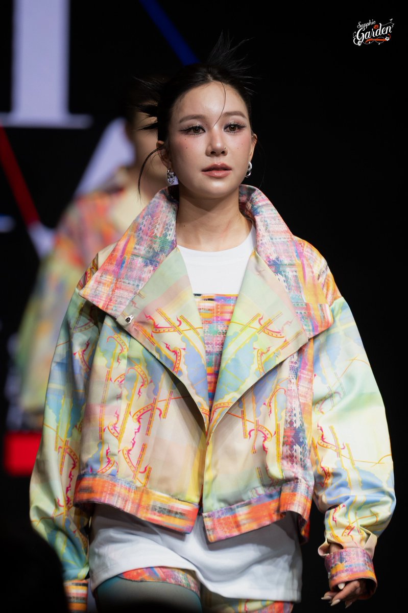 SapphicGardenTH's tweet photo. พี่สาวคนสวยมาแล้วค่า “จูน - ณัณณิริณ” ร่วมเดินแบบในงาน “Bangkok International Fashion Week 2026 - Visionary Stage at Siam Center” ของมหาวิทยาลัยสารคาม 

JUNE AT SIAM CENTER BIFW26
#SiamCenterBIFW2026xJUNE 
#Junenannirin #จูนณัณณิริณ https://t.co/X6VwarrNqm