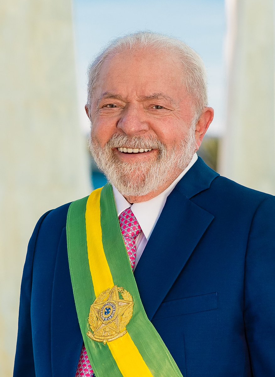 bchartsnet's tweet photo. 🗳️🇧🇷 Diferença entre Flávio e Lula é a MENOR da HISTÓRIA entre candidatos no 1º turno.

Flávio Bolsonaro (PL) recebeu 47,08% dos votos válidos, enquanto Lula (PT) teve 45,10%, uma distância de 1,98 ponto percentual com 99,98% das urnas apuradas pelo TSE. Em número de votos, a diferença entre os dois foi de cerca de 2,4 milhões, informa o G1.