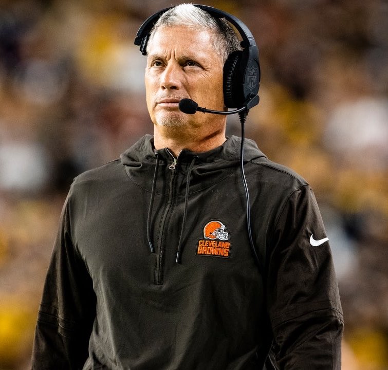 the_det_times's tweet photo. How about we give Jim Schwartz a call 🤷‍♂️ https://t.co/RNu4IvxWOw
