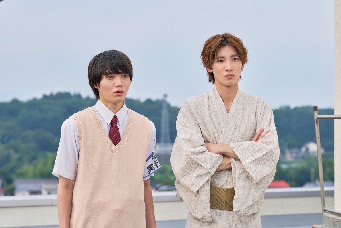 dramaDiVEP_ytv's tweet photo. ★★陽キャ集団にいる芹沢は、
　　　俺の前だと様子がおかしい★★

˗ˏˋ 🌟第𝟗話場面写真公開🌟 ˊˎ˗

放送をお楽しみに👘🪭

#陽キャ集団
#小泉光咲(#原因は自分にある。) #四坂亮翔
#木村魁希 #田中笑太郎(#DXTEEN) #葉山侑樹

読売テレビ ドラマDiVE枠
毎週月曜 深夜1時29分～

#PopularSerizawaActsWeirdAroundMe