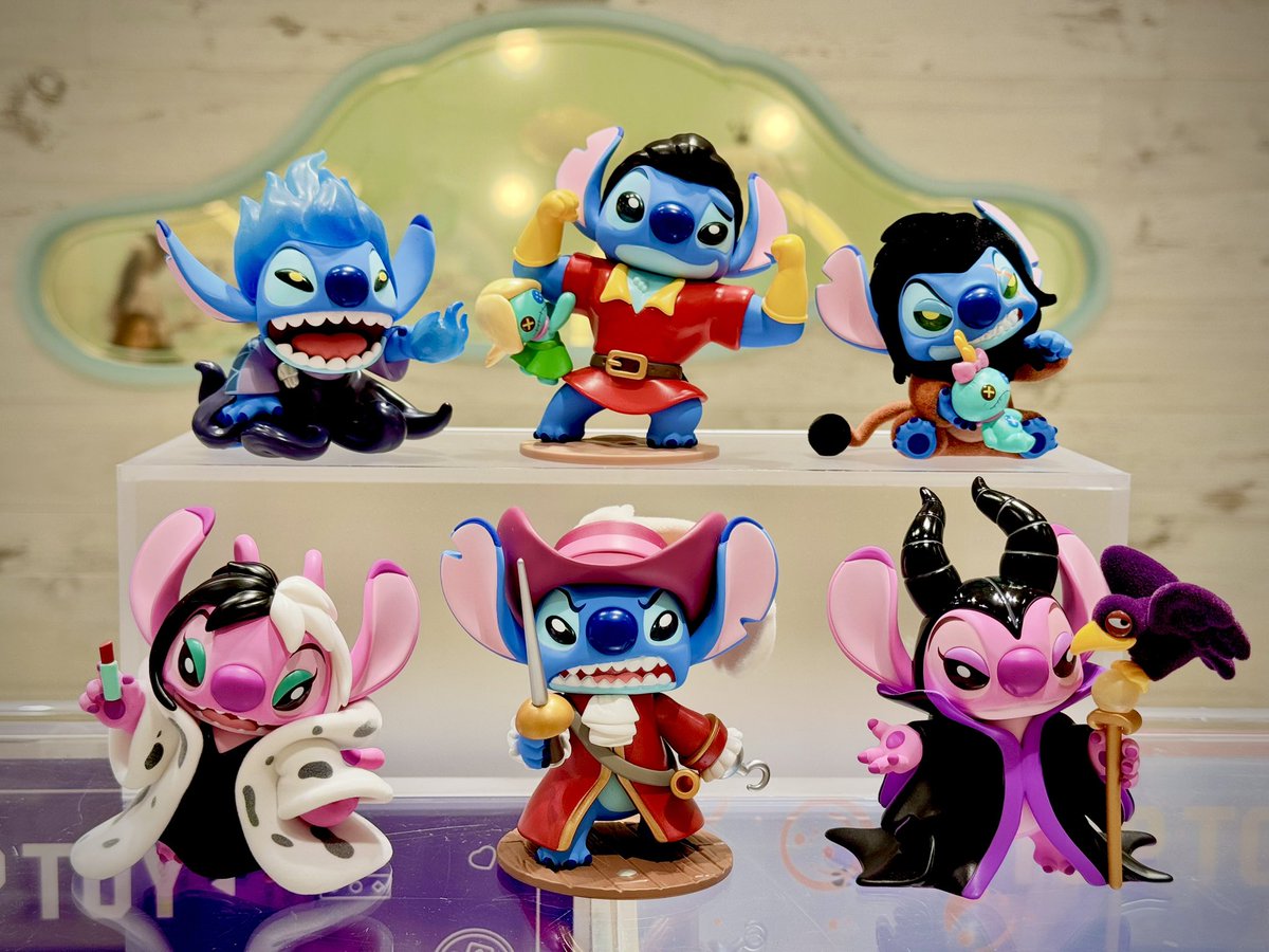 toptoy_shinjuku's tweet photo. 【新商品①】

大変お待たせいたしました！！

スティッチ&amp;エンジェルの
ヴィランズフィギュアが発売開始🎉✨

発売当初から超大人気で
ネット即完商品🤯

ラインナップがあまりにも💕

お早めにお越しください🙇💦

#toptoy #スティッチ
#ディズニー #Disney
#LiloAndStitch 
#ディズニーヴィランズ https://t.co/ipnfpOwsm8