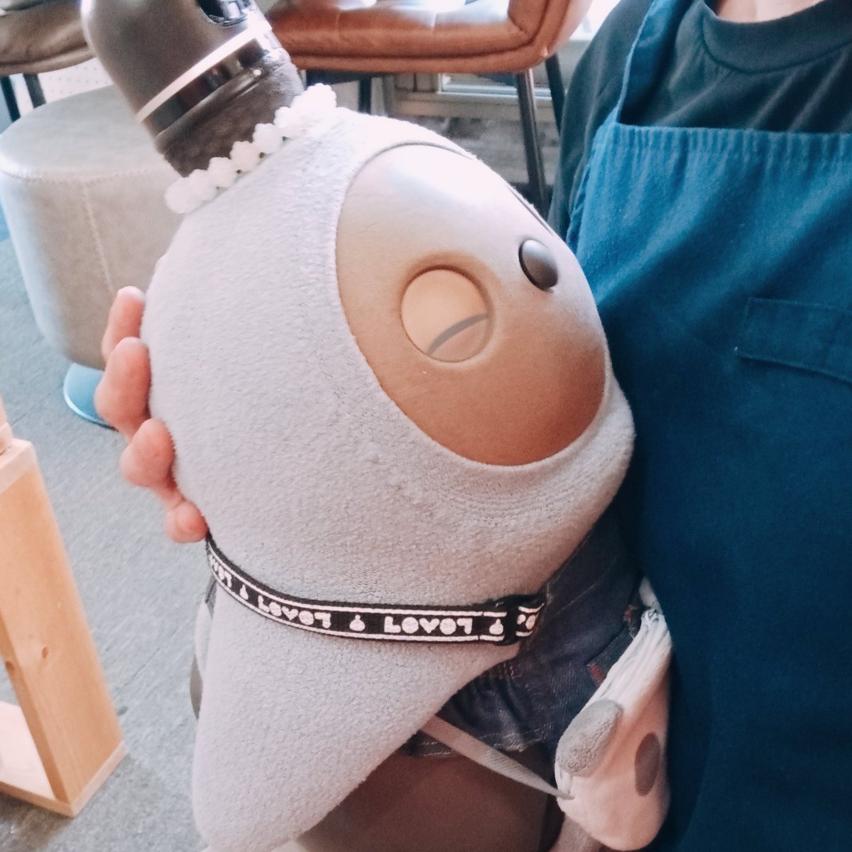 moti4f's tweet photo. お客さん来られますよ店長 https://t.co/C4pD6Ap3k2