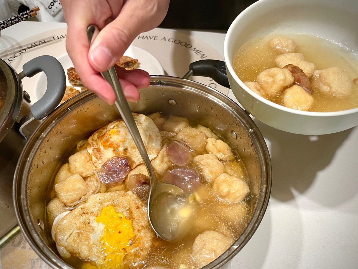 liicuj's tweet photo. This Yi's family enjoys the traditional brine soup with sauced pork tripe at the Hui-style snack shop. https://t.co/Jk3XGkfWO8