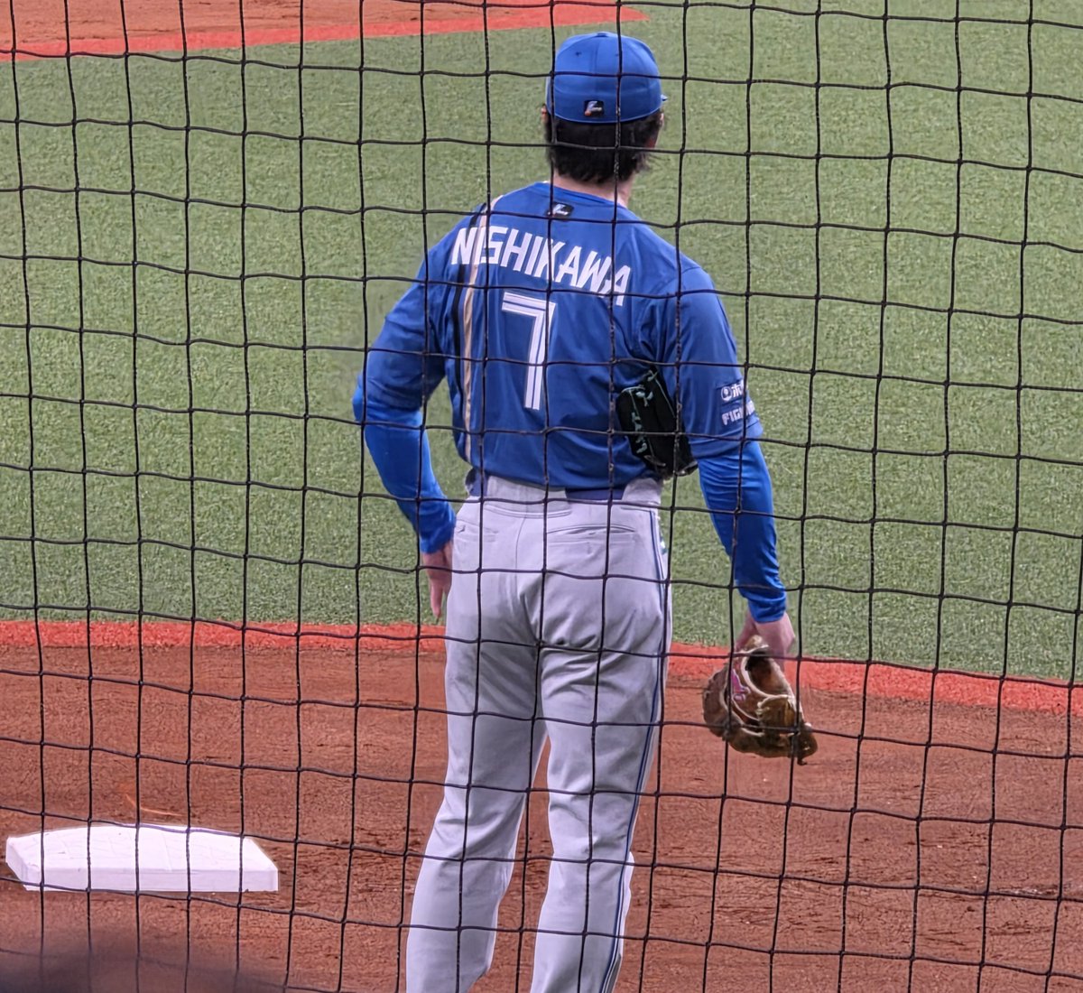 sabaparu3's tweet photo. 惚れた推しの
背中を見に…

正面ほぼなし
残念な私の
シャッターチャンス

推しと同じ空気を
吸えただけでも
幸せでしたよ

優勝するために
強いTEAMで
いるために
絶対必要だから
まだまだこれから!!
調整修正能力
すごいので

待ってます
闘う姿!!

2026.9.26　
京セラドーム https://t.co/K5EWC3Yaer