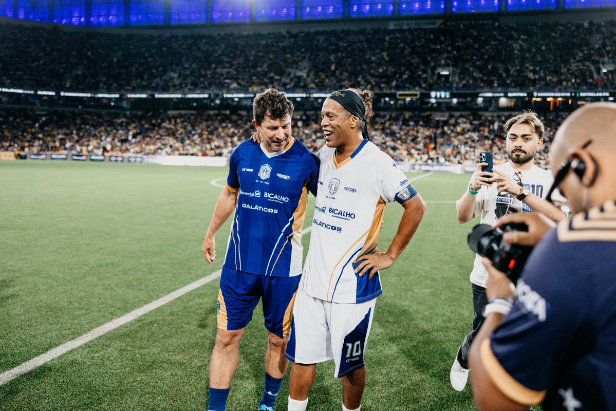tchecobr's tweet photo. Football and its unforgettable moments. The All-Star Game.

كرة القدم ولحظاتها التي لا تُنسى. مباراة كل النجوم. https://t.co/Zd1V9a9LOv