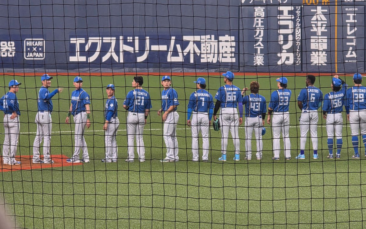 sabaparu3's tweet photo. 惚れた推しの
背中を見に…

正面ほぼなし
残念な私の
シャッターチャンス

推しと同じ空気を
吸えただけでも
幸せでしたよ

優勝するために
強いTEAMで
いるために
絶対必要だから
まだまだこれから!!
調整修正能力
すごいので

待ってます
闘う姿!!

2026.9.26　
京セラドーム https://t.co/K5EWC3Yaer