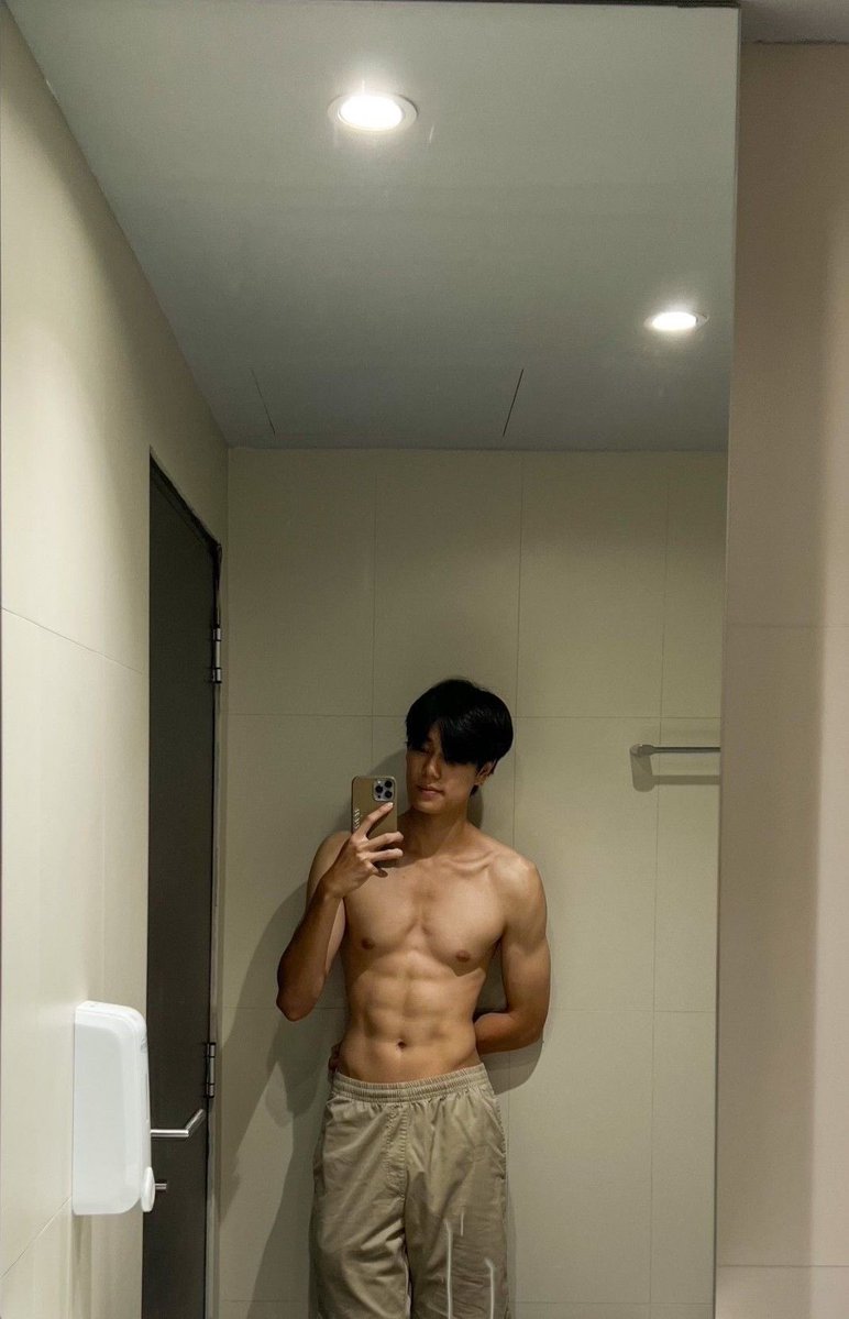 beanyppw's tweet photo. คนจะเคะ เคะที่ใจ ใช่เพราะแบ๊ว
เคะตาแป๋ว ชอบเล่นกล้าม ทานอกไก่
ยืนข้างเมะ เหมือนไททัน โคตรโดนใจ
เมะของใคร เคะของกู รู้ไว้เลย https://t.co/p8wcUkyjIl