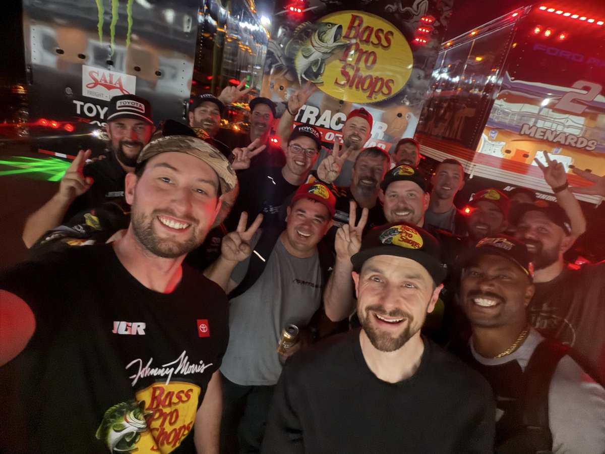 chasebriscoe's tweet photo. Winners in Vegas!!!! https://t.co/o3x4aq41fR