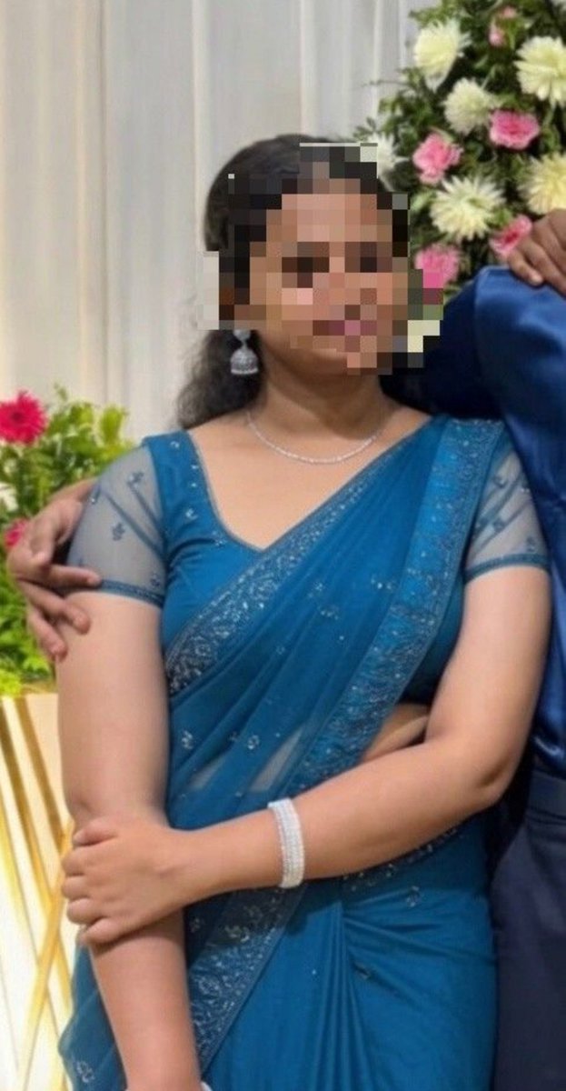 hotyyubfp's tweet photo. Follower Ex.. iyoo enna odampu di ithu summa gummunu irukaa🤤.. Function ku sexy saree katitu ippad mood yethurale thevidiyaa munda🔥.. ivala thaniya thookitu poitu doggy position la okkaara vechu soothadikanum.. Mutti pota vitu nalla sunniye ommpa vidanum kanji vaiye uuthanum💦 https://t.co/xcGHVFoyNQ