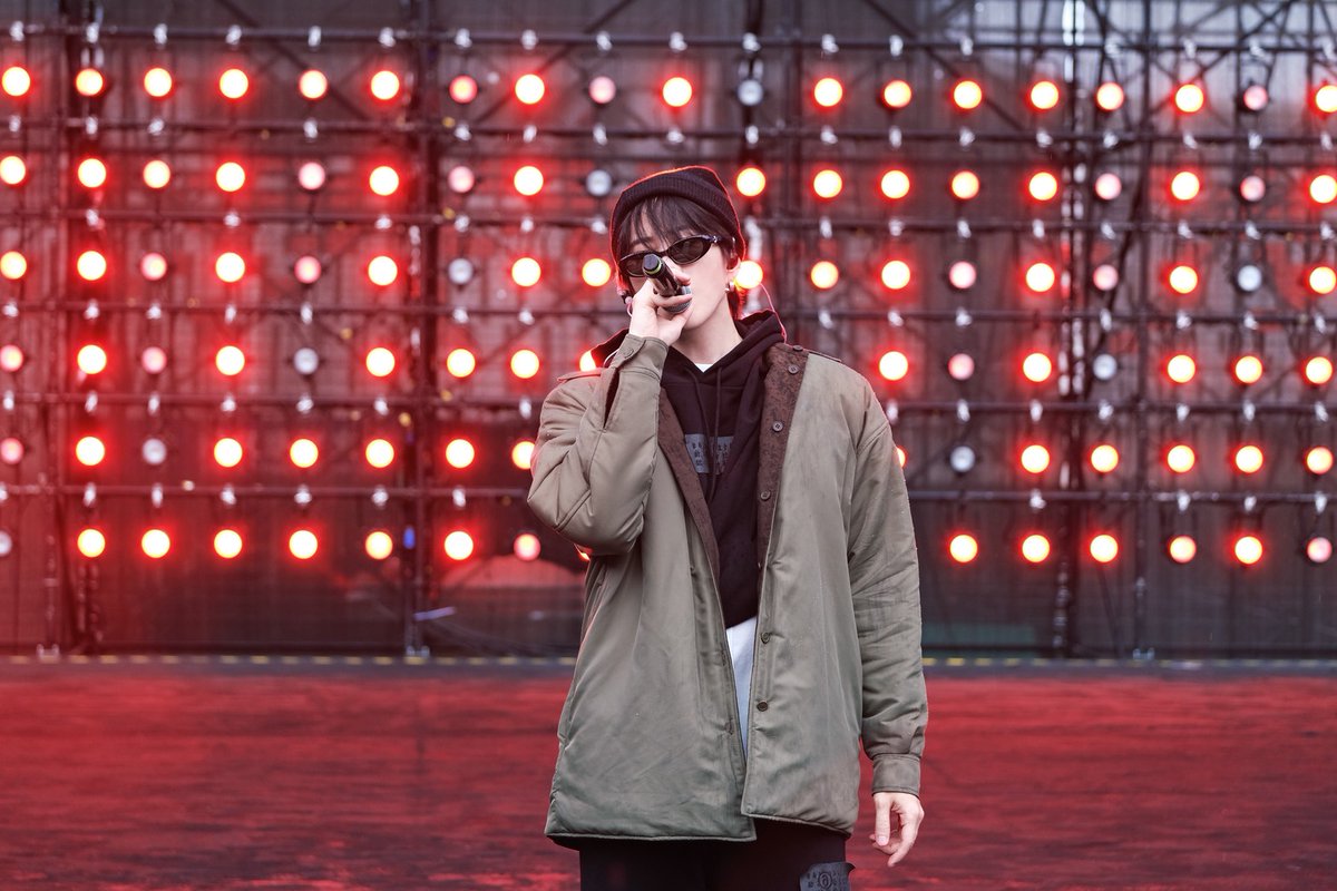 otpc_story's tweet photo. “ไมค์ พิรัชต์” ปังต่อเนื่องในจีน! ร่วมโชว์เวทีใหญ่ งาน “Popular Code Peak Live Concert in Zunyi”

#Mikeangelo #M1keangelo #ไมค์พิรัชต์

อ่านข่าวเพิ่มเติมได้ที่ https://t.co/oykviSZGTH https://t.co/ODPfsbl2Ek