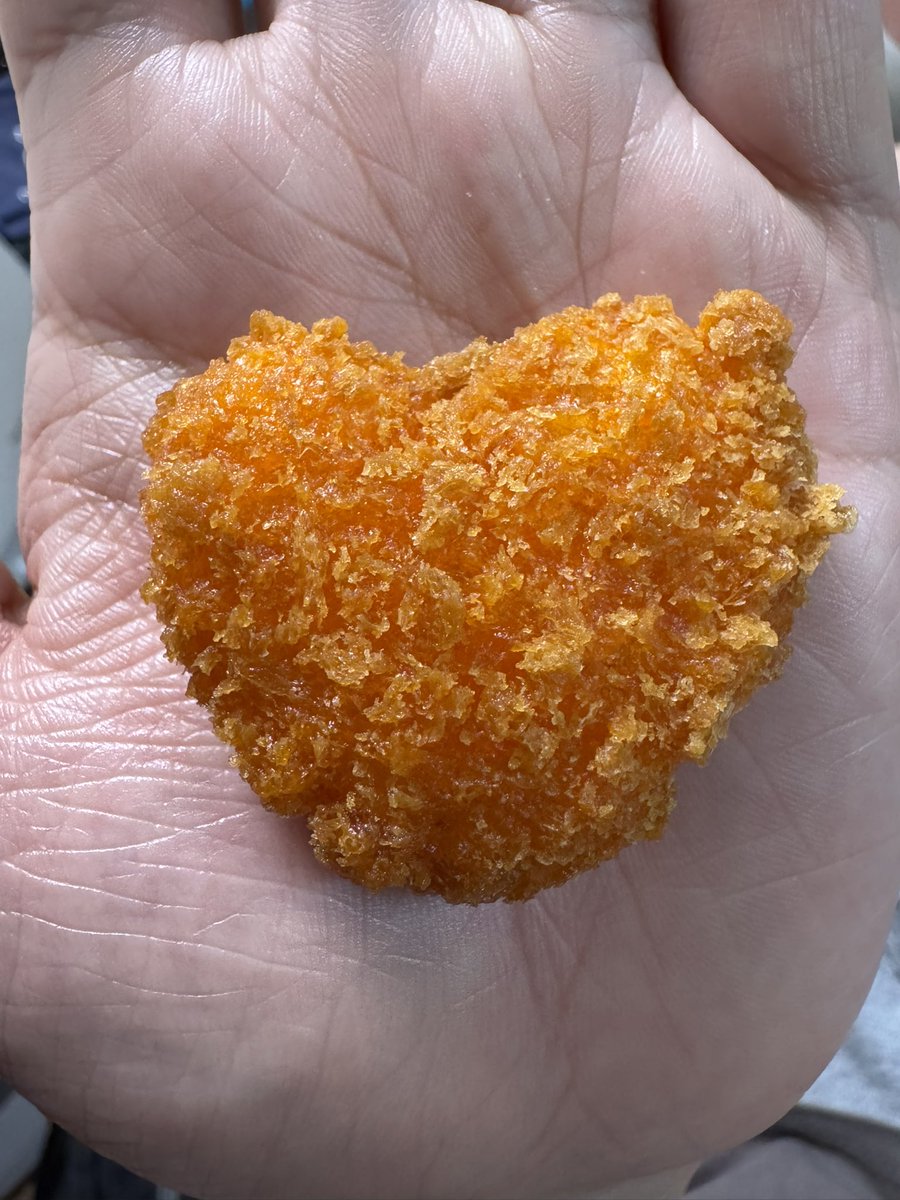 jins8823's tweet photo. なんとなくマックでプリプリエビプリオを頼んだらハートが出てきた！
ラッキー！ https://t.co/XSPo5YgFzq