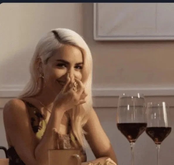 vickycrush_'s tweet photo. Tati M cuando entre a tuiter y se entere que no solamente no logró limpiar su nombre sino que lo ensució más con su personalidad espantosa y ahora medio Uruguay no se la banca 
#GranHermanoUy https://t.co/5koNyHqM0U