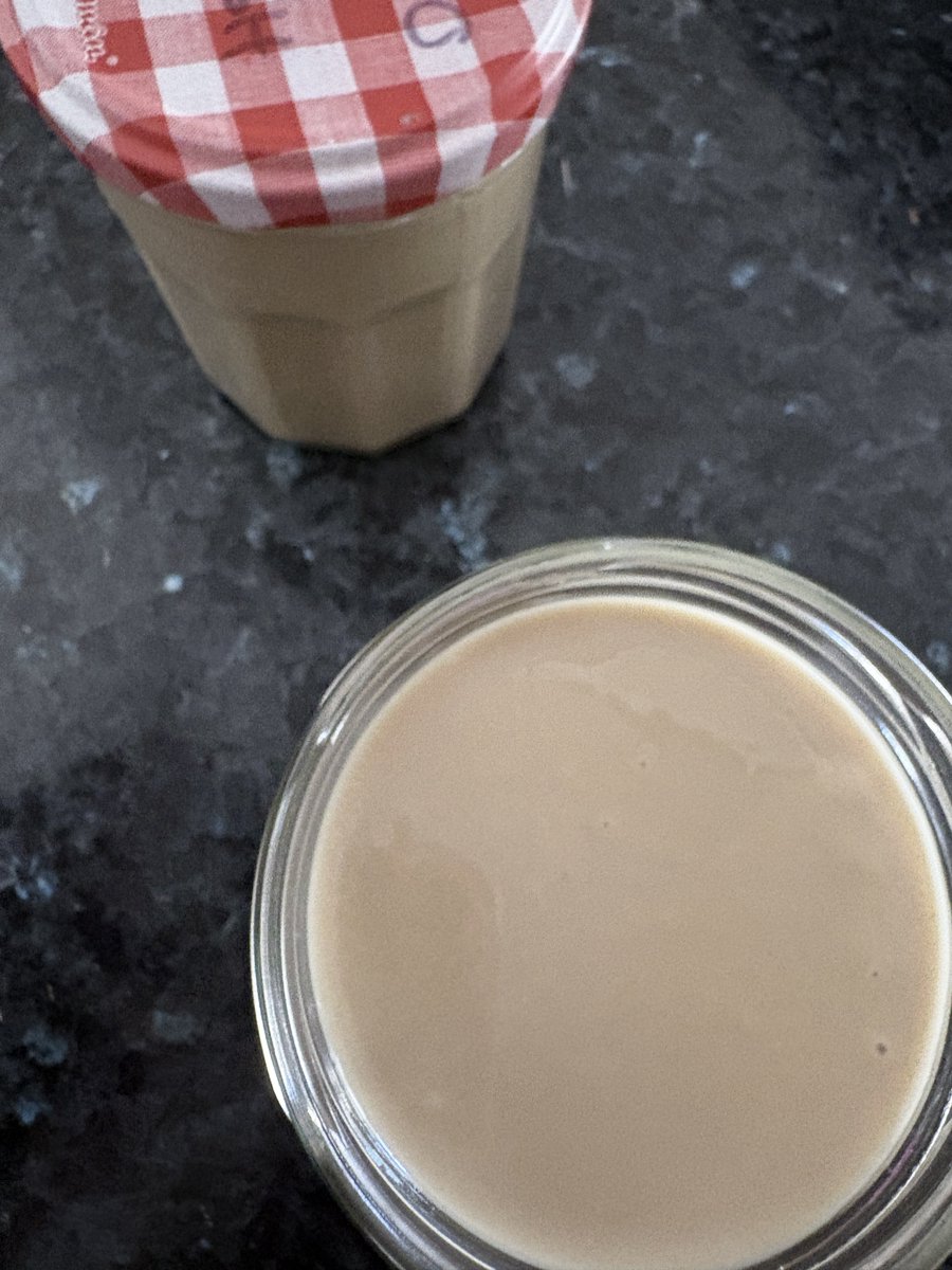 softbambiie's tweet photo. Homemade  peanut butter 🥜 😍 https://t.co/LNIlH12IxK