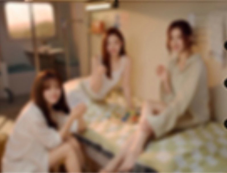 bblueyeon's tweet photo. I NEED THESE IN 4K NOW MY NAJEONGSA https://t.co/XSCFmjettT