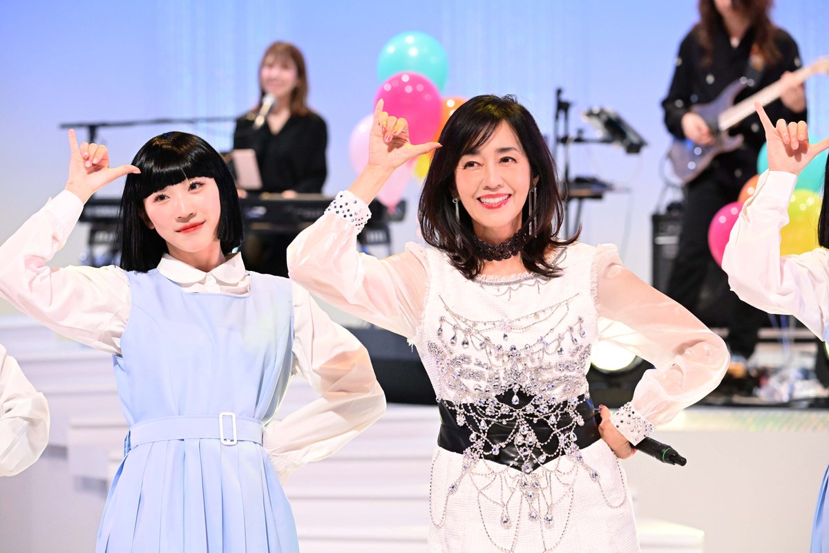 avantgardey_abc's tweet photo. 『爆踊！アバンギャルディ 昭和歌謡の宴』
⏰きょう深夜0時～ABCテレビで放送！

いよいよ最終回！ゲストには、
早見優さん＆堀ちえみさんが登場🤩

昭和歌謡研究家・まあくんの解説で
「花の82年組」アイドルの裏話も明かされる…！？✨

アバンギャルディのオリジナルナンバー
『BUZZ RUNNER』も披露！ぜひお見逃しなく🙌

#爆踊アバンギャルディ