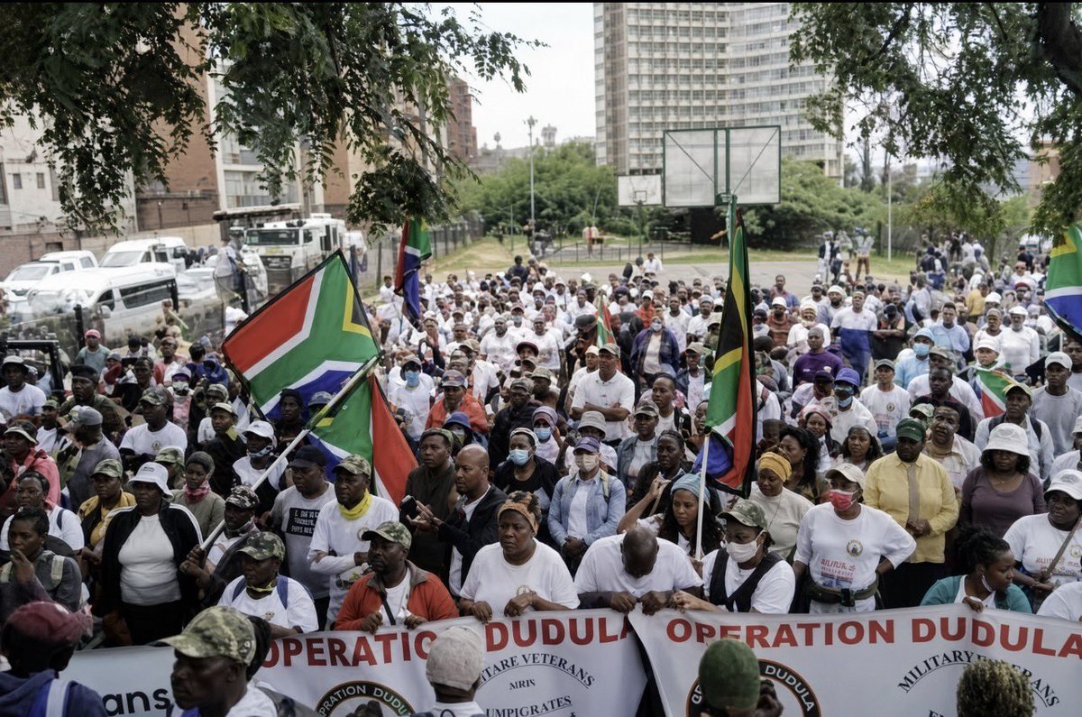 ChrisExcel102's tweet photo. If Johannesburg is serious about reclaiming their City 

This is the only Party that can take us forward with proven records… 🤧🔥🔥🔥

Operation Dudula. ✊🏿 https://t.co/wT85hAqBiI
