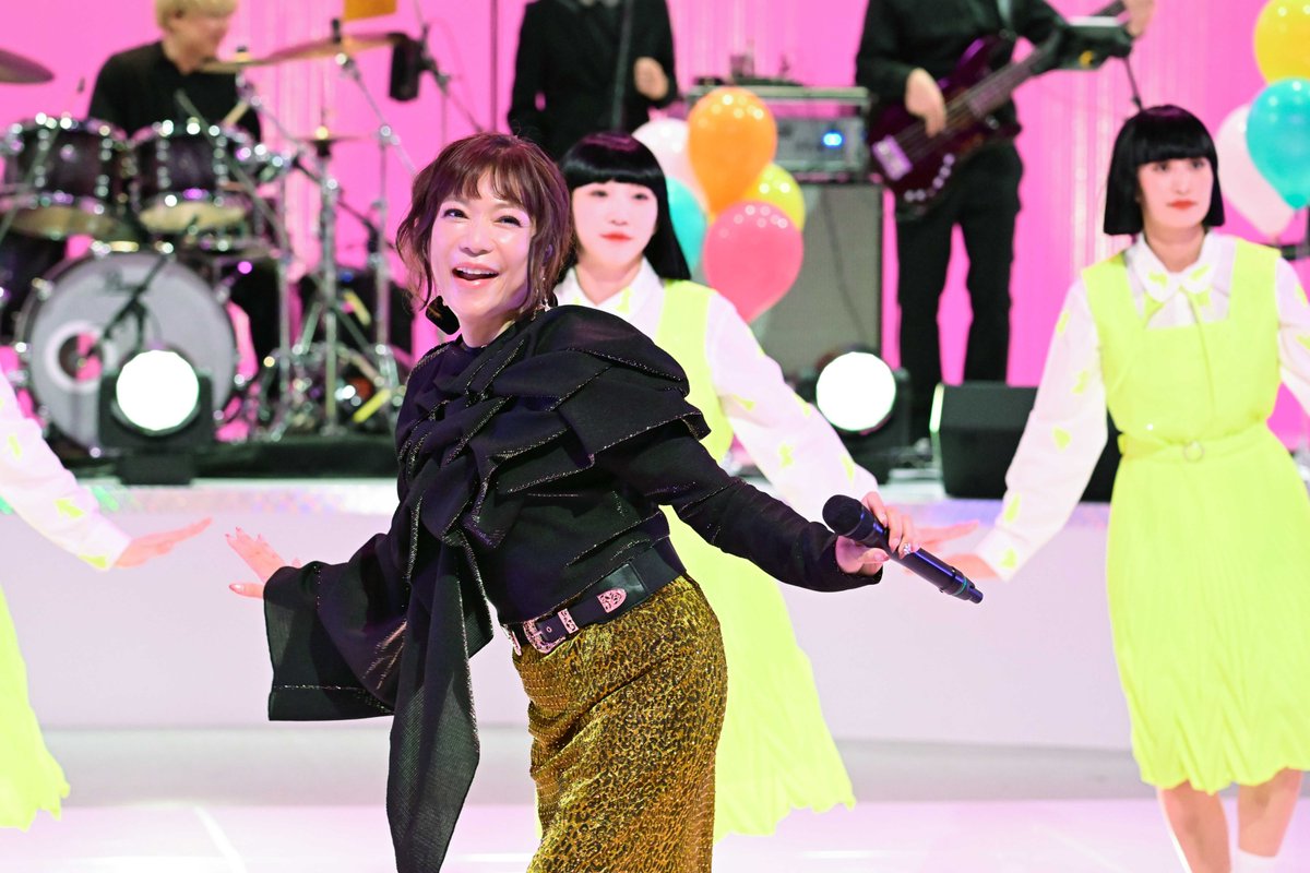 avantgardey_abc's tweet photo. 『爆踊！アバンギャルディ 昭和歌謡の宴』
⏰きょう深夜0時～ABCテレビで放送！

いよいよ最終回！ゲストには、
早見優さん＆堀ちえみさんが登場🤩

昭和歌謡研究家・まあくんの解説で
「花の82年組」アイドルの裏話も明かされる…！？✨

アバンギャルディのオリジナルナンバー
『BUZZ RUNNER』も披露！ぜひお見逃しなく🙌

#爆踊アバンギャルディ