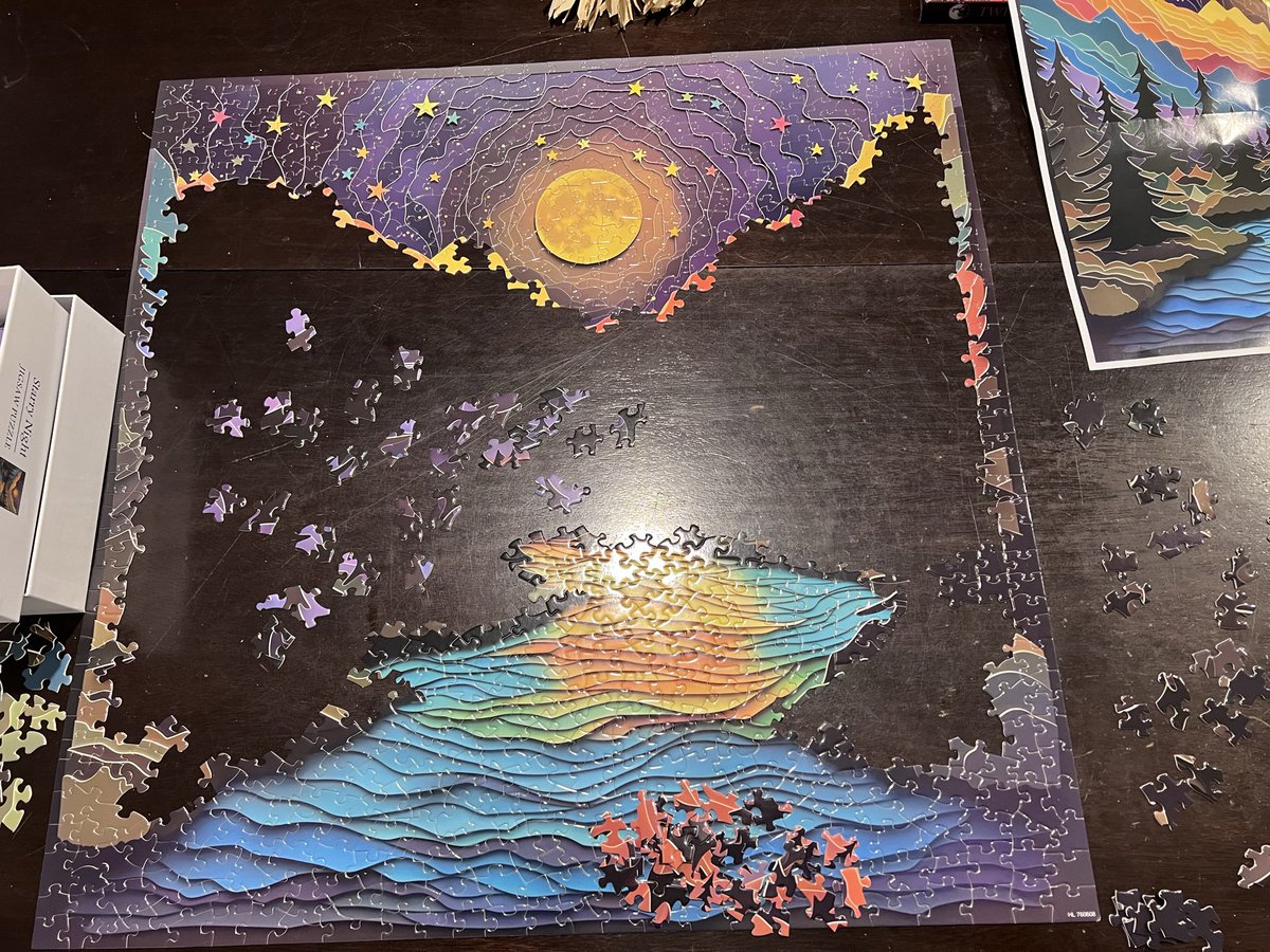galeoftheveil's tweet photo. once I finish this it’s gonna be cool to glue and hang up but oh my god why did I subject myself to this exact 1000 pc puzzle after not doing a single puzzle for several years https://t.co/hva9idtuDG