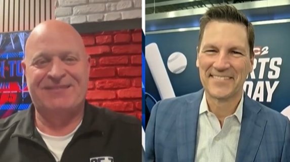 KPRC2RandyMc's tweet photo. SPORTS SUNDAY tonight @KPRC2 around 11:15pm  or so (when SNF hits :00 we start exactly 45 min. Later)  #Texans (0-4) : @SeanTPendergast joins me + @KPRCNick talks w/ @AaronWilson_NFL / @DANMATHEWSHOU at Reliant.  Also next steps w/ #Astros , @blummer27 joins me!  See ya tonight! https://t.co/dJH9nrhtNr