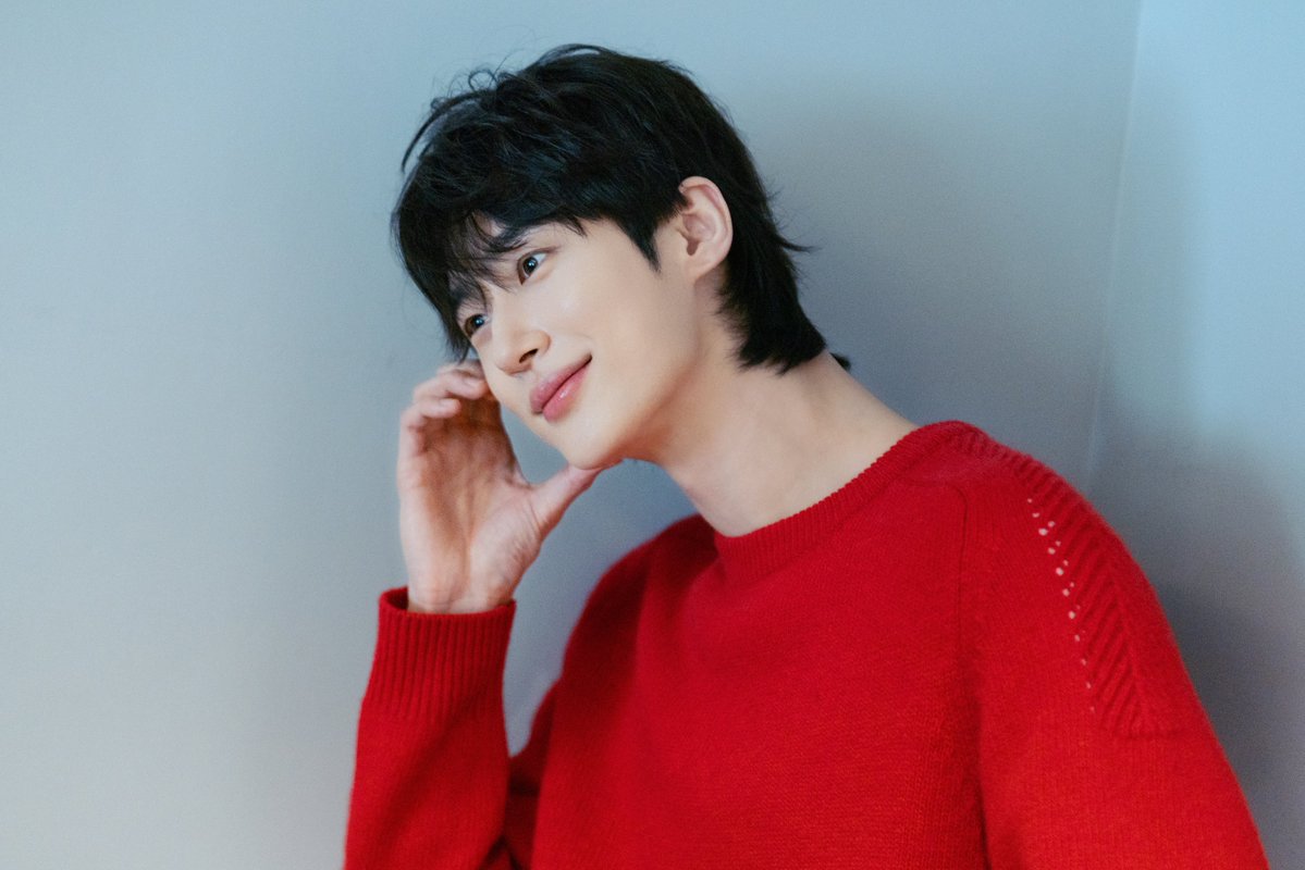 VARO_ent's tweet photo. [📷] 

2026 ByeonWooSeok Asia Fanmeeting Tour
<The Secret Library> in Singapore
Behind Photo 📸

🔗🐶 https://t.co/P3hCku72zX

#변우석 #ByeonWooSeok
#TheSecretLibrary_in_Singapore
#바로엔터테인먼트 #VAROentertainment https://t.co/HR5WEmqm9y
