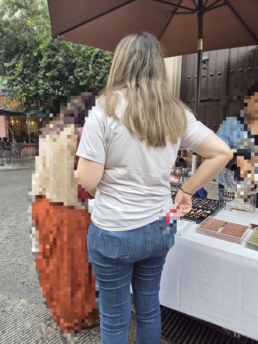 KatnDanMTY2's tweet photo. Quien estuvo por el barrio antiguo....
#Pareja #Parejalibre #Sexy
#pawg #hotwife #hotwiferegia
#wifesharing #vixen https://t.co/eAbfuV9gyp