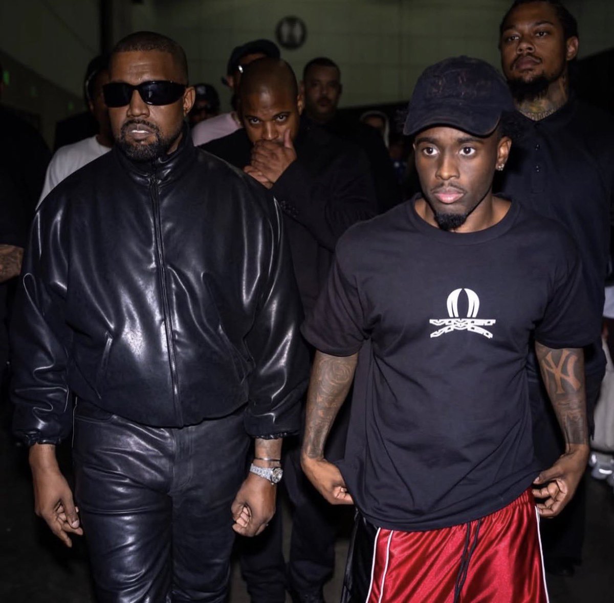 mourinng's tweet photo. It's good to see Kai moving forward from that Reggie situation and focusing on him, his brand and opening up to newer opportunities. The one thing Reggie tried doing is ruining Kai image and yet we have him posed up with Kayne West. Love to see it brother. @KaiCenat https://t.co/4IjeNTGv46