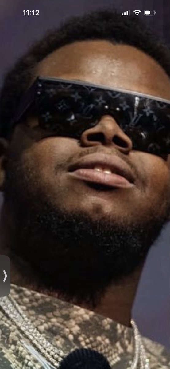 Rdem56's tweet photo. Poop teeth https://t.co/UWZ1r323e6