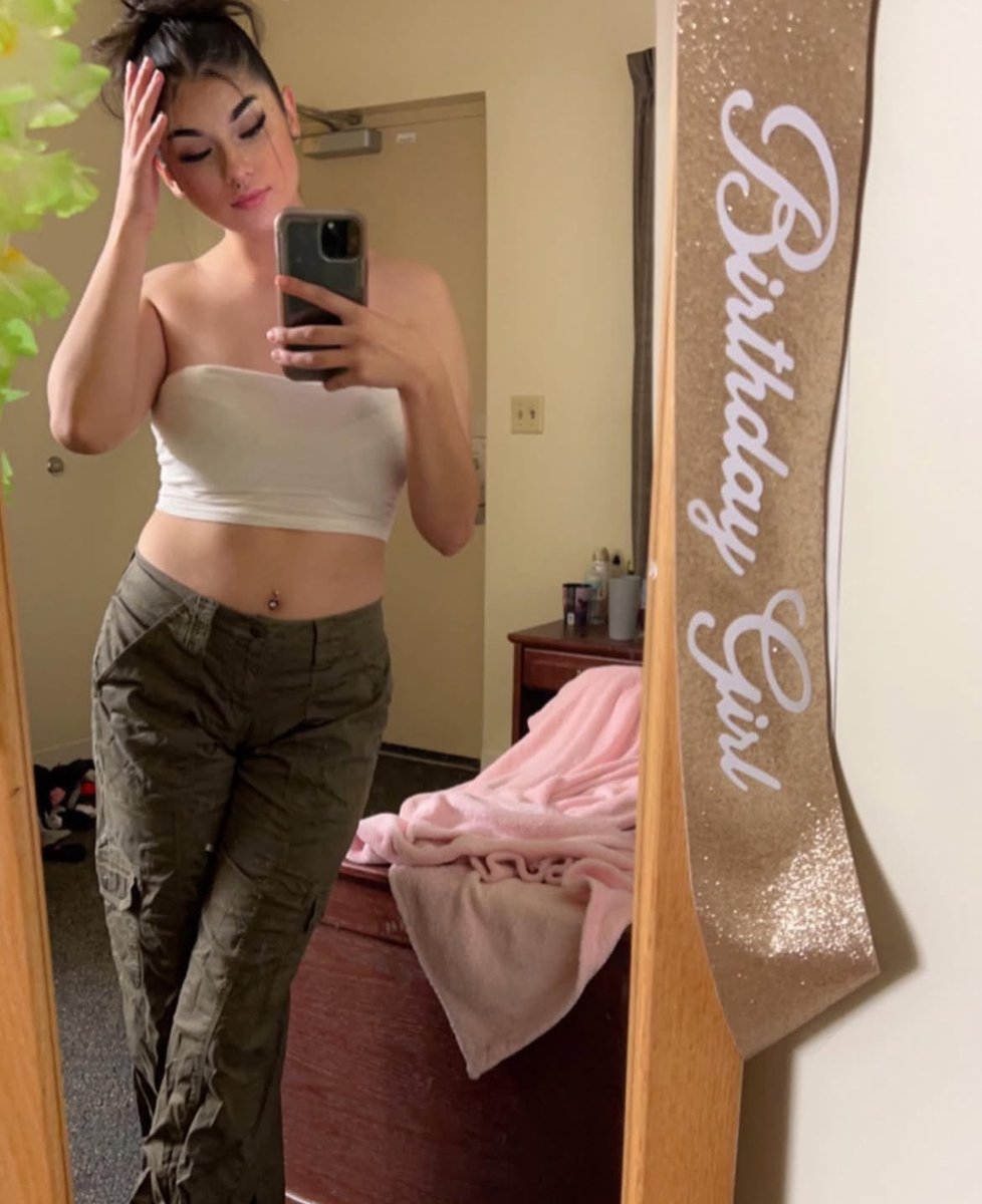 AlexaBratty_'s tweet photo. Your cock shrinks, your balance drops, my throne rises. π₯₯π₯₯πππͺΌ
#Sissy #findom #sph #sessions #forcedintox #drains #paypiggy #bratty #cuck #bully #bwno #cuckold #uksub #simp #feetworship https://t.co/UZbDMeNLGQ