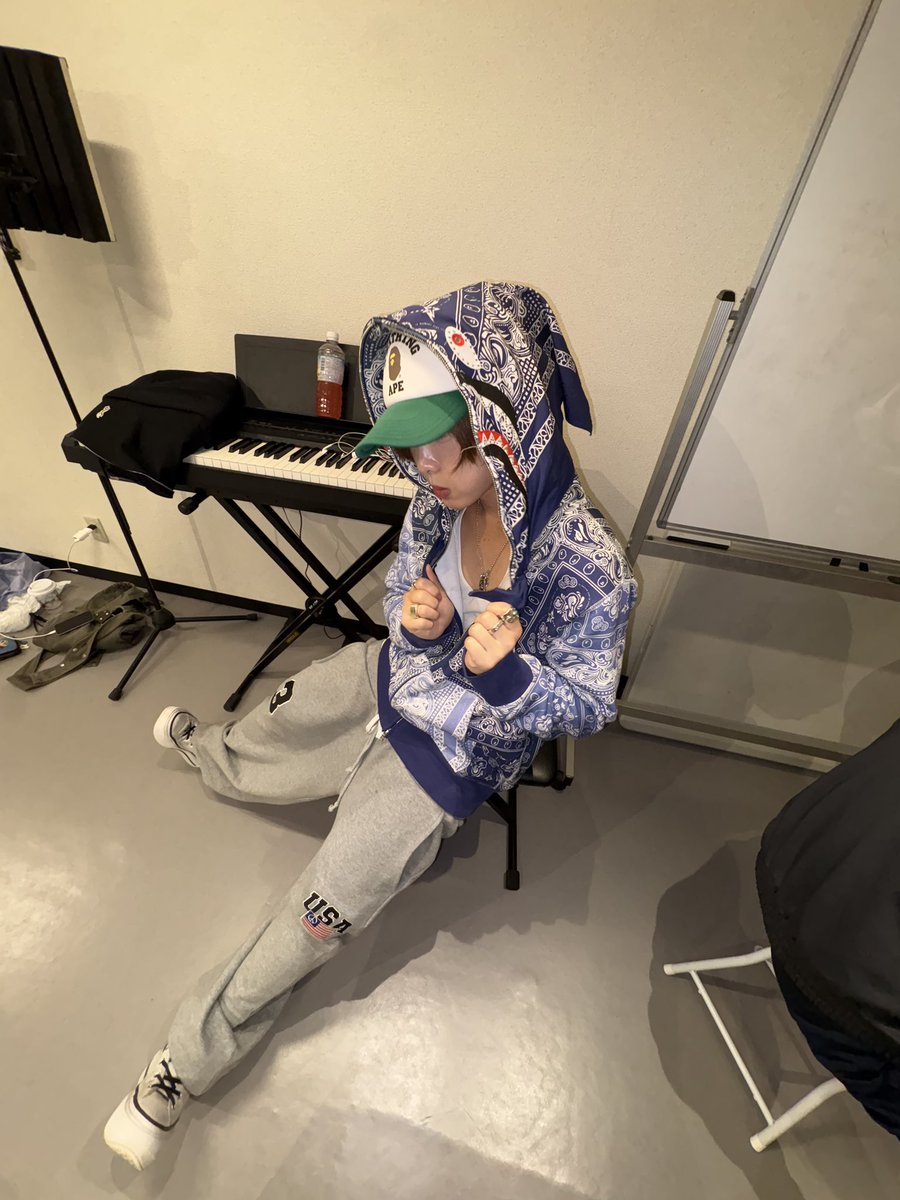TRYTHAT_offcl's tweet photo. #ATOM #아톰 https://t.co/BkcB9EmUX0