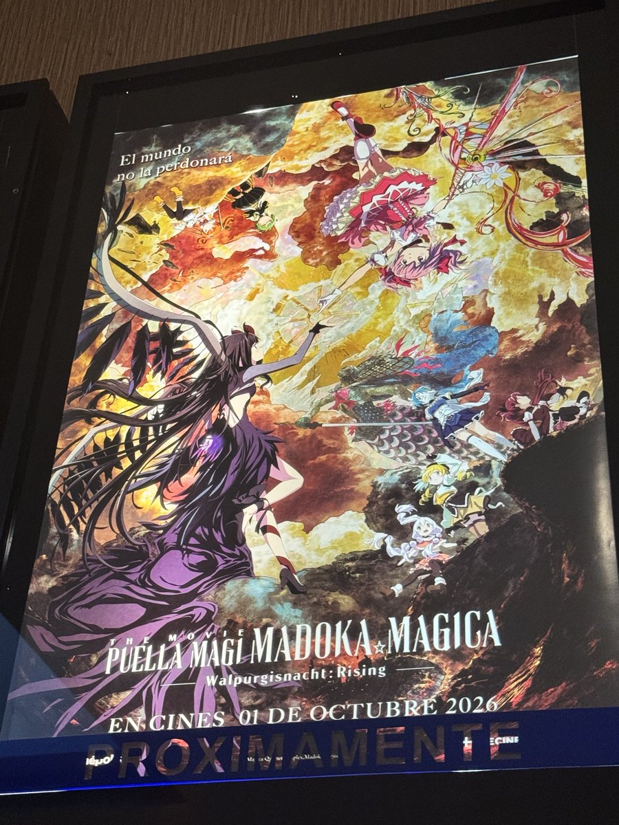 LauraChV's tweet photo. Después de un fin ajetreado pude darme el tiempo de ir a ver Madoka Walpurgisnacht.
Como era de esperarse no alcancé boleto conmemorativo.😭.
Sí me gustó y espero que sí tengamos otra película en un futuro cercano. 
Homura terminó siendo mi personaje favorito. https://t.co/agSdt7KkAq