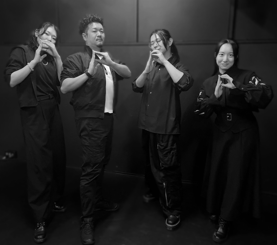 amemy0121's tweet photo. #ネバーランドプロトコル
チームPAC
同じ陣営の4人で

いよいよ明日、初日からチームPACの公演です！

平日チケットはまだありますので、ぜひぜひお越しください✨
https://t.co/ywoxGiJSZp

10/6（火）19:00
10/9（金）16:00
10/10（土）13:00　※完売 https://t.co/uaFYkI3O7S