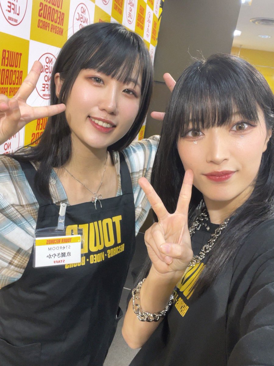 kurara_stardom's tweet photo. なんと！センターにいます🩵✨
今年もPOP UPたのしみ！

去年のイベントの時の写真を添えておきます！🌸🦄
#STARDOM https://t.co/LGnwEkphJK