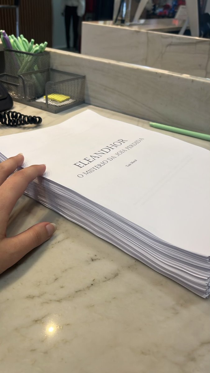 Toniemorul's tweet photo. Meu livro indo pra revisão 🥹 https://t.co/4JiOhisMtf