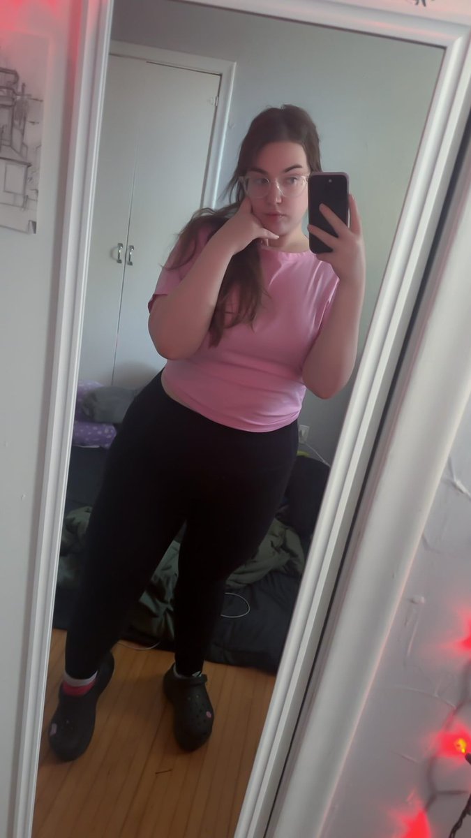 princessm3w's tweet photo. hi I’m cute https://t.co/51zM5mKHx2