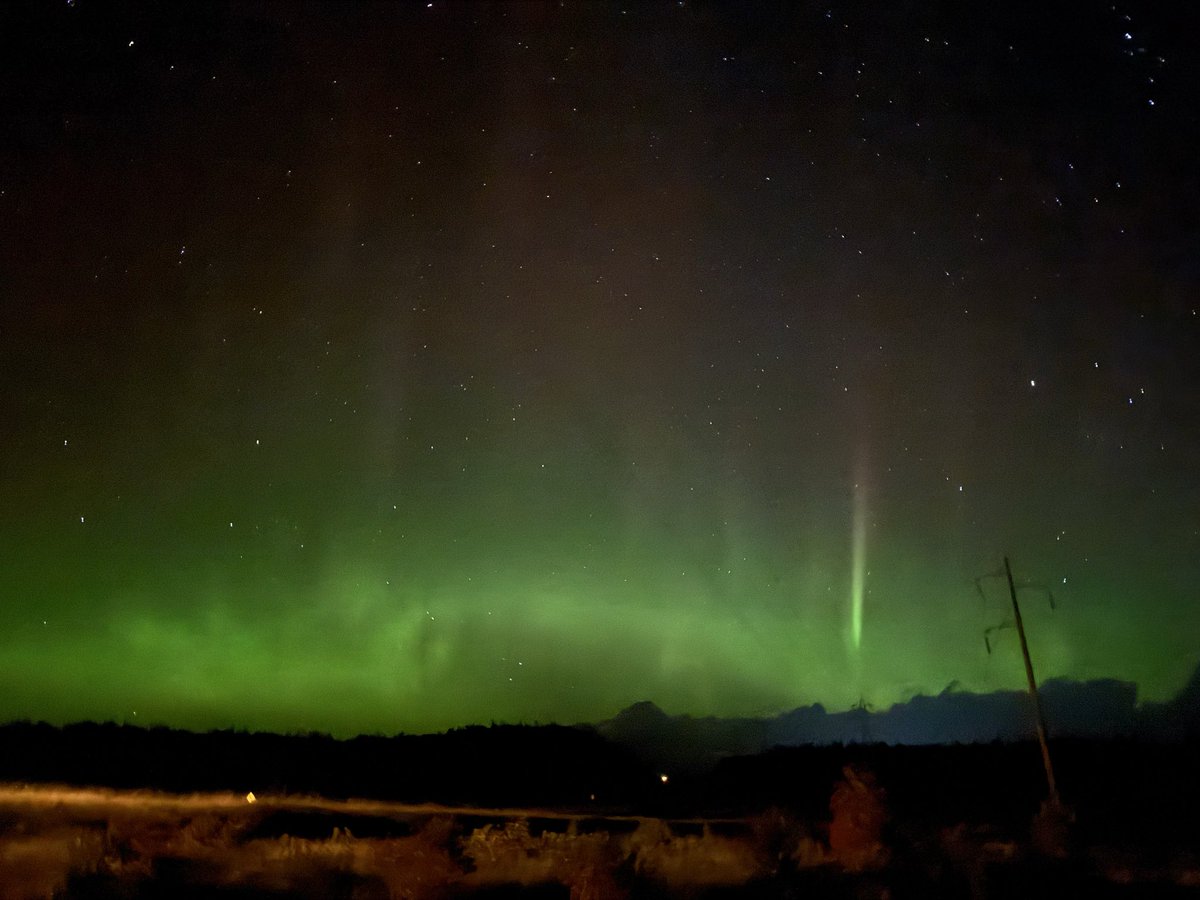k2gerch's tweet photo. @ShelbymcWx @AlbertaAurora @teamdomcanada @LilyLightningWx @treetanner @dartanner @_SpaceWeather_ @CalgaryRASC Nipigon, ON about 1045pm https://t.co/OlmzsPEcYH