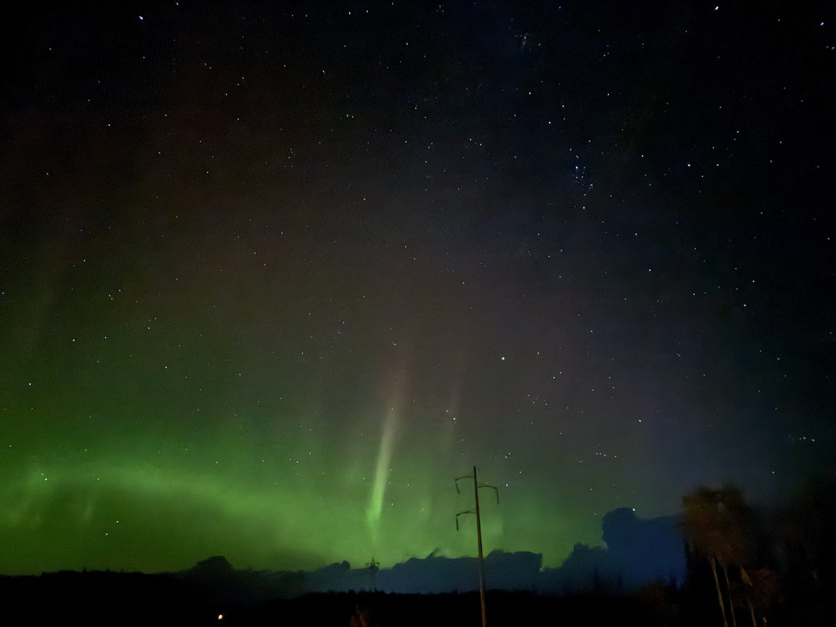 k2gerch's tweet photo. @ShelbymcWx @AlbertaAurora @teamdomcanada @LilyLightningWx @treetanner @dartanner @_SpaceWeather_ @CalgaryRASC Nipigon, ON about 1045pm https://t.co/OlmzsPEcYH