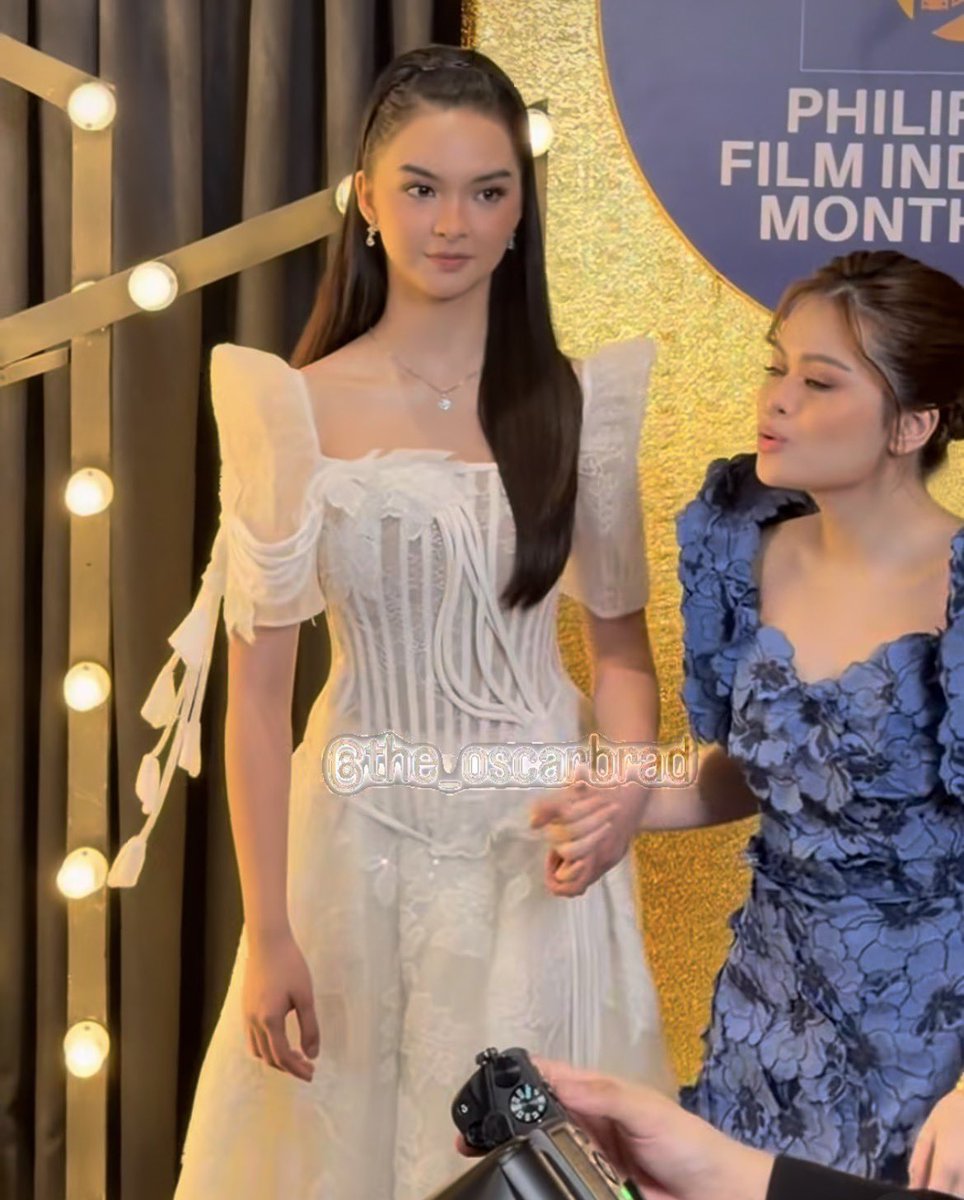 auntieselina_'s tweet photo. Ang cute talaga ng friendship nila Kai at Esang. 🥰 https://t.co/D1MaszZ174