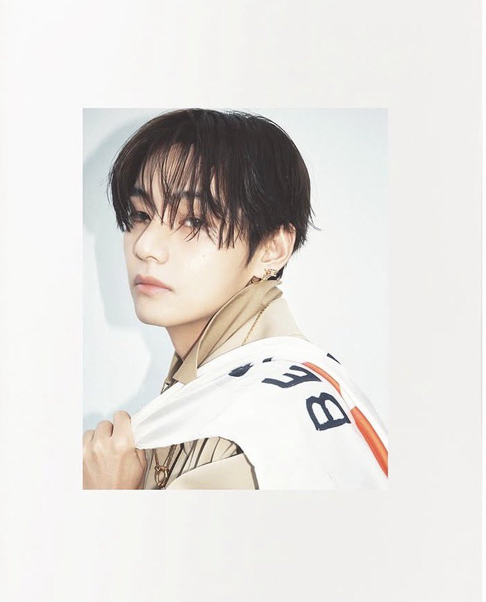 VonTidal's tweet photo. RT &amp; Reply 

V x CELINE 
TAEHYUNG FOR CELINE 
#CelineEte2027 
#TAEHYUNGxCELINE https://t.co/YDrHT9bti5