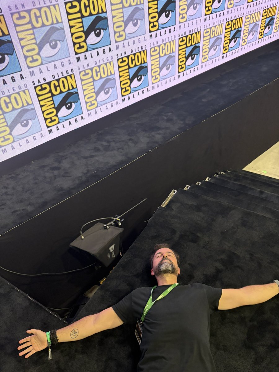 FernandoPiquer's tweet photo. FIN.

GRACIAS. GRACIAS A TODOS. 

@comicconmalaga https://t.co/pLhfGJh5uk