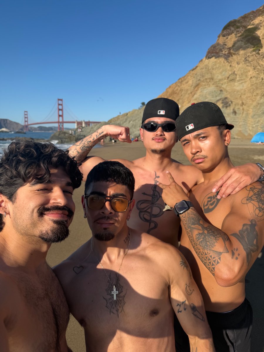 fvcknPhil's tweet photo. San Francisco summer got extended https://t.co/OyC1mE0KgU