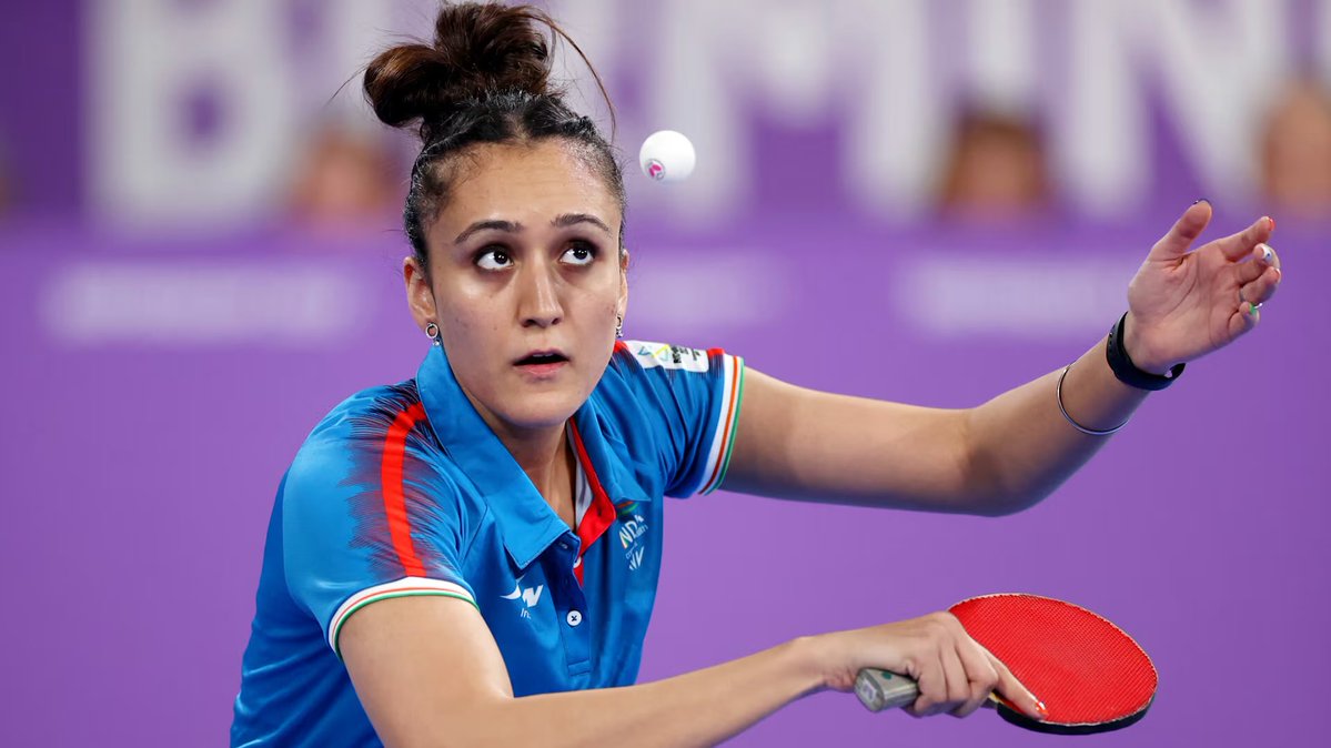 SportzDaily_IN's tweet photo. World No. 53 Manika Batra pulls off a HUGE upset at the China Smash 2026, knocking out higher-ranked World No. 27 Bruna Takahashi in a thrilling 3-2 battle!

Manika wins: 8-11, 11-8, 11-9, 5-11, 12-10

Next up: R32 vs World No. 1 Wang Manyu

#ManikaBatra #TableTennis https://t.co/LB2GBsdagQ
