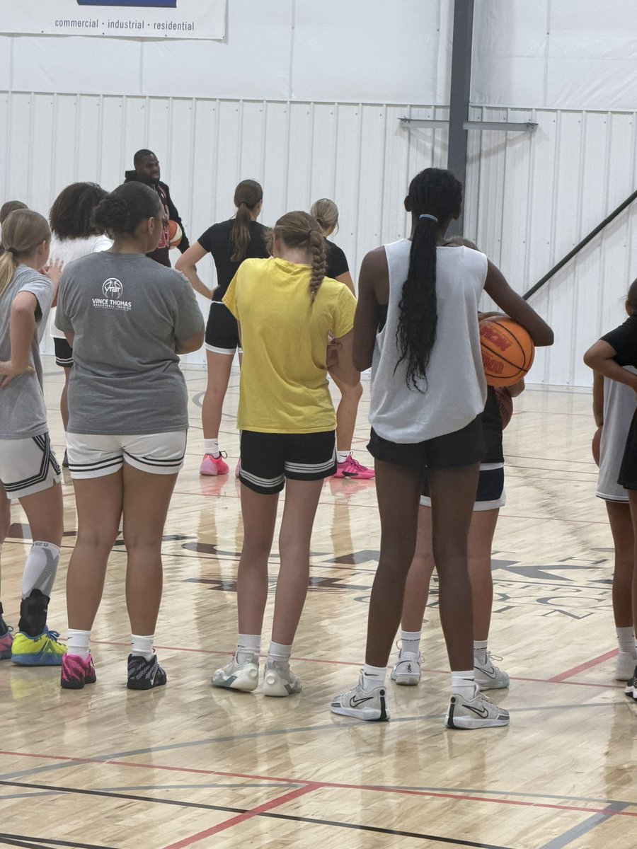 Team1848girls's tweet photo. Development day #1 was a success!

We love having our girls back in the gym ❤️ https://t.co/xjMqJGSOwg