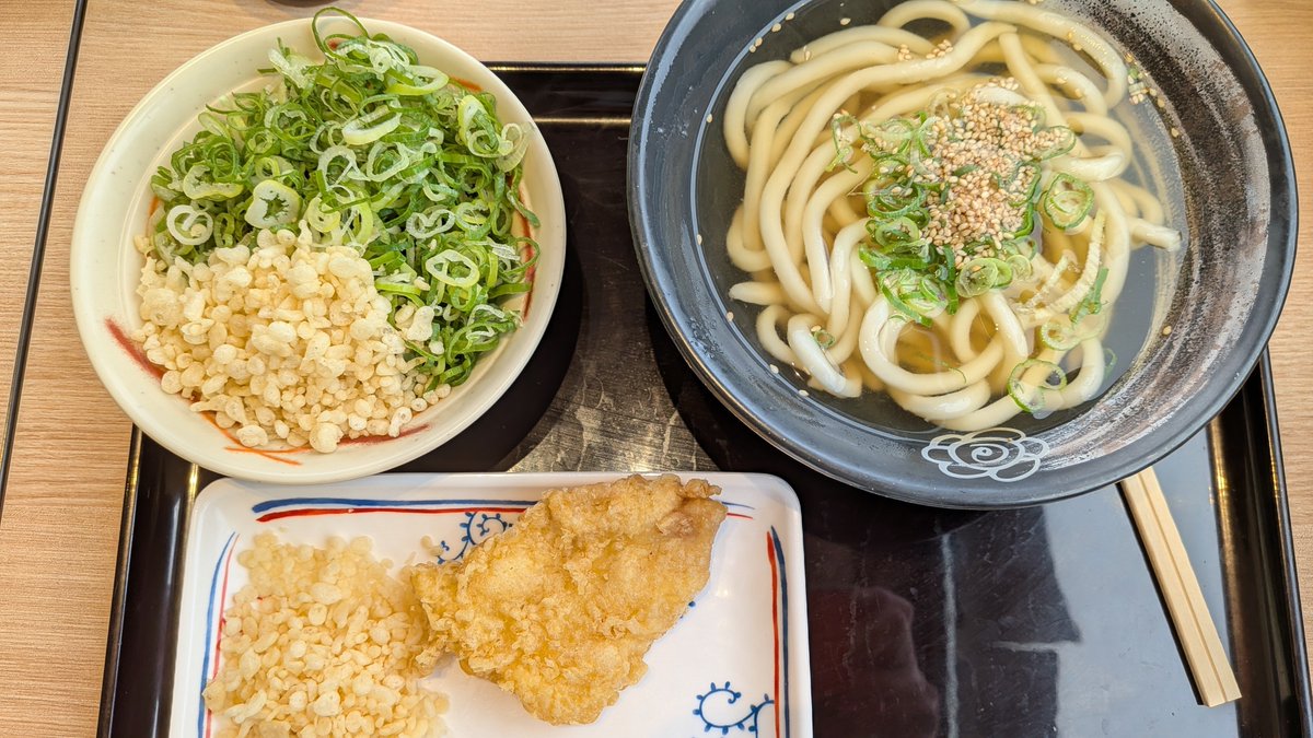 apollokosaba's tweet photo. 孤独のグルメリポート 
20261005

はなまるうどん でランチ
かけうどん小 ¥360 + 天ぷら定期券でとり天¥0 をオーダー。

#孤独のグルメ
#はなまるうどん
#きのう何食べた
#グルメ
#ソロメシ
#ランチ

2330 https://t.co/48l5OHaU0N