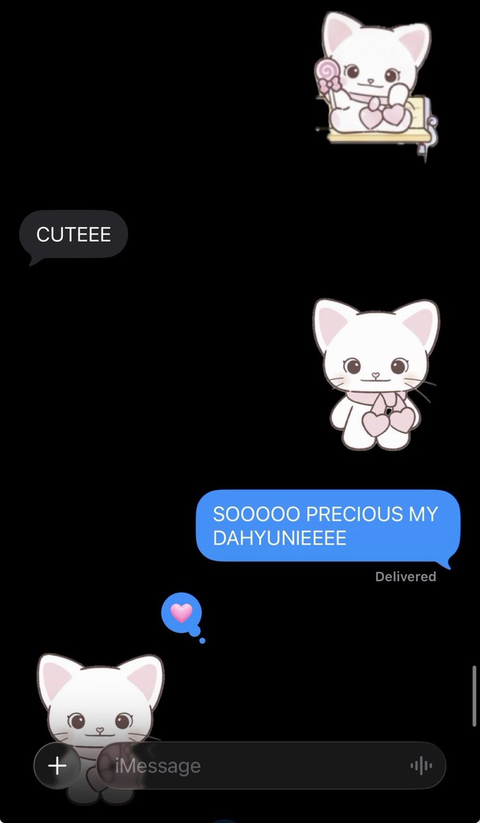 girlwhoisrwylm's tweet photo. im so obsessed with this cat pls https://t.co/aPvy888xdO