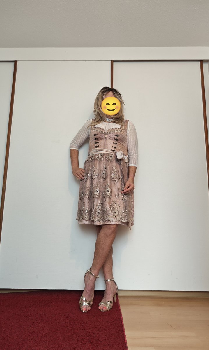 SissySklavinLea's tweet photo. #sissy #crossdresser #dirndl https://t.co/uGURtMfY4l