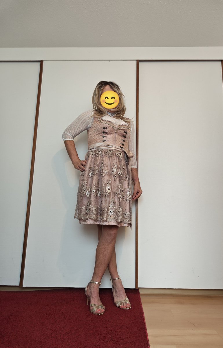 SissySklavinLea's tweet photo. #sissy #crossdresser #dirndl https://t.co/8aXLnMRPmn