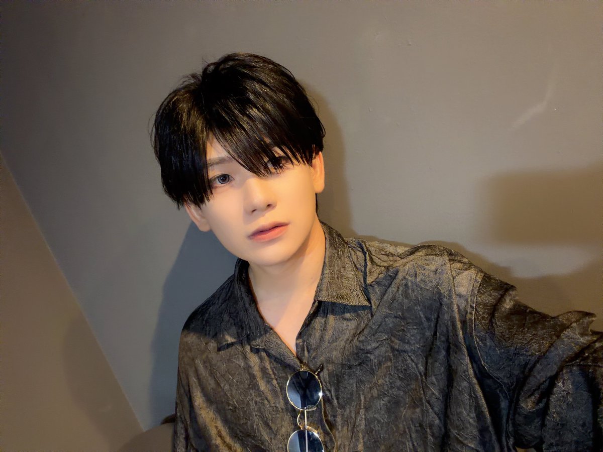 gesgest122's tweet photo. 有料イベの時の顔面一応置いときますね https://t.co/gvhK6RB20F