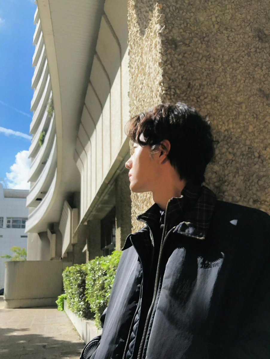 envyofyibo's tweet photo. Oliver June photos of Wang Yibo in Paris

WANG YIBO LOEWE PFW SS27
#WangYiboxLoeweSS27 #LOEWESS27 #LOEWE #WangYibo https://t.co/MO6w35RLEJ